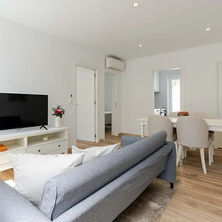 Traditional Townhouse With Jacuzzi By Hostwise * Oporto