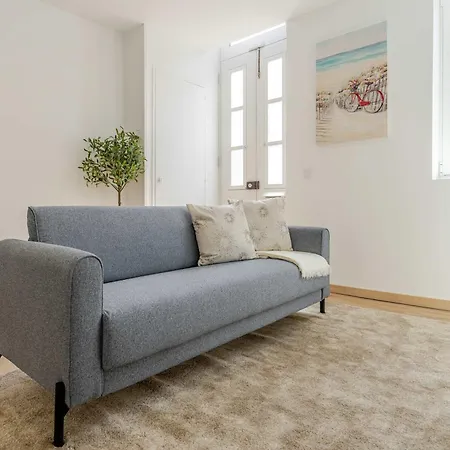 Traditional Townhouse With Jacuzzi By Hostwise Casa vacanze Oporto